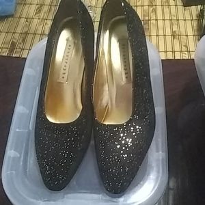 Apostrophe Women's Pumps